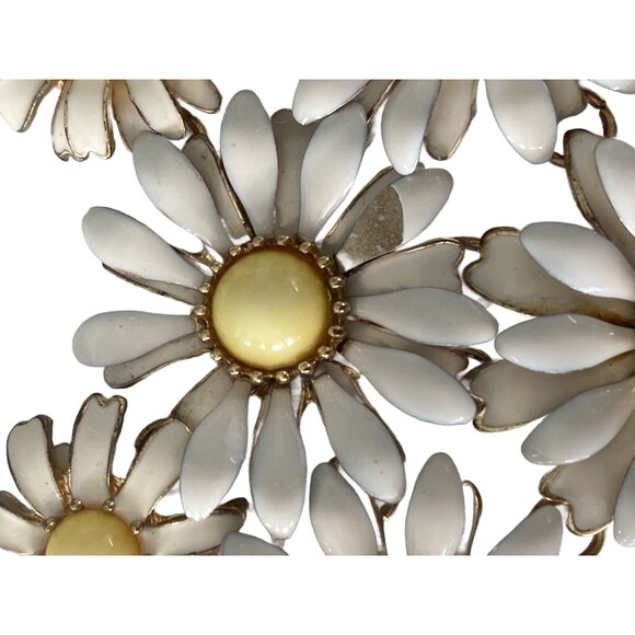 Daisy Sunflower Floral Statement Necklace Women White Enamel Yellow Pearl Center - Picture 5 of 16